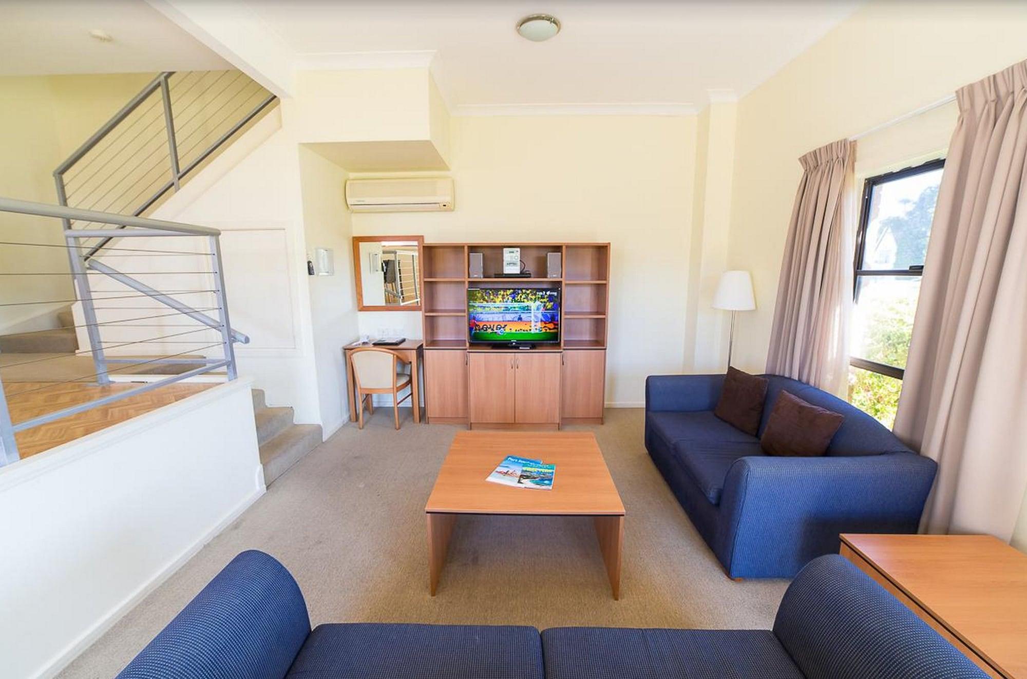 Peninsula Nelson Bay Motel And Serviced Apartments Bagian luar foto