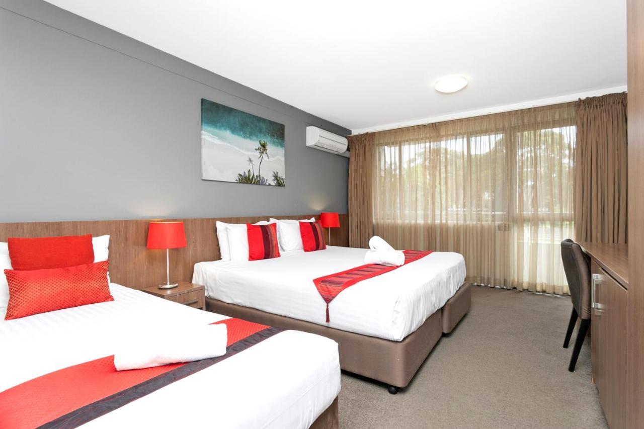 Peninsula Nelson Bay Motel And Serviced Apartments Bagian luar foto