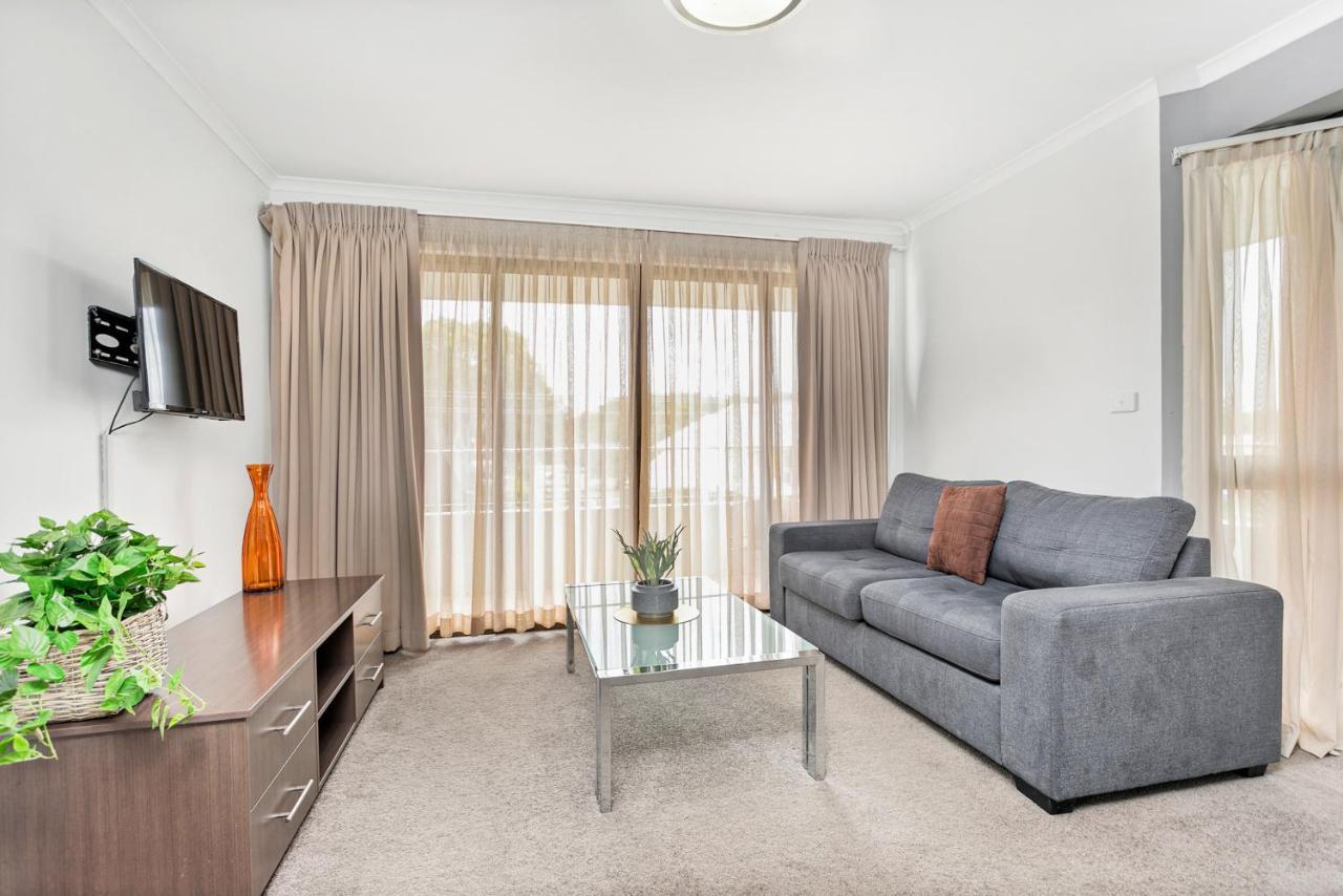 Peninsula Nelson Bay Motel And Serviced Apartments Bagian luar foto