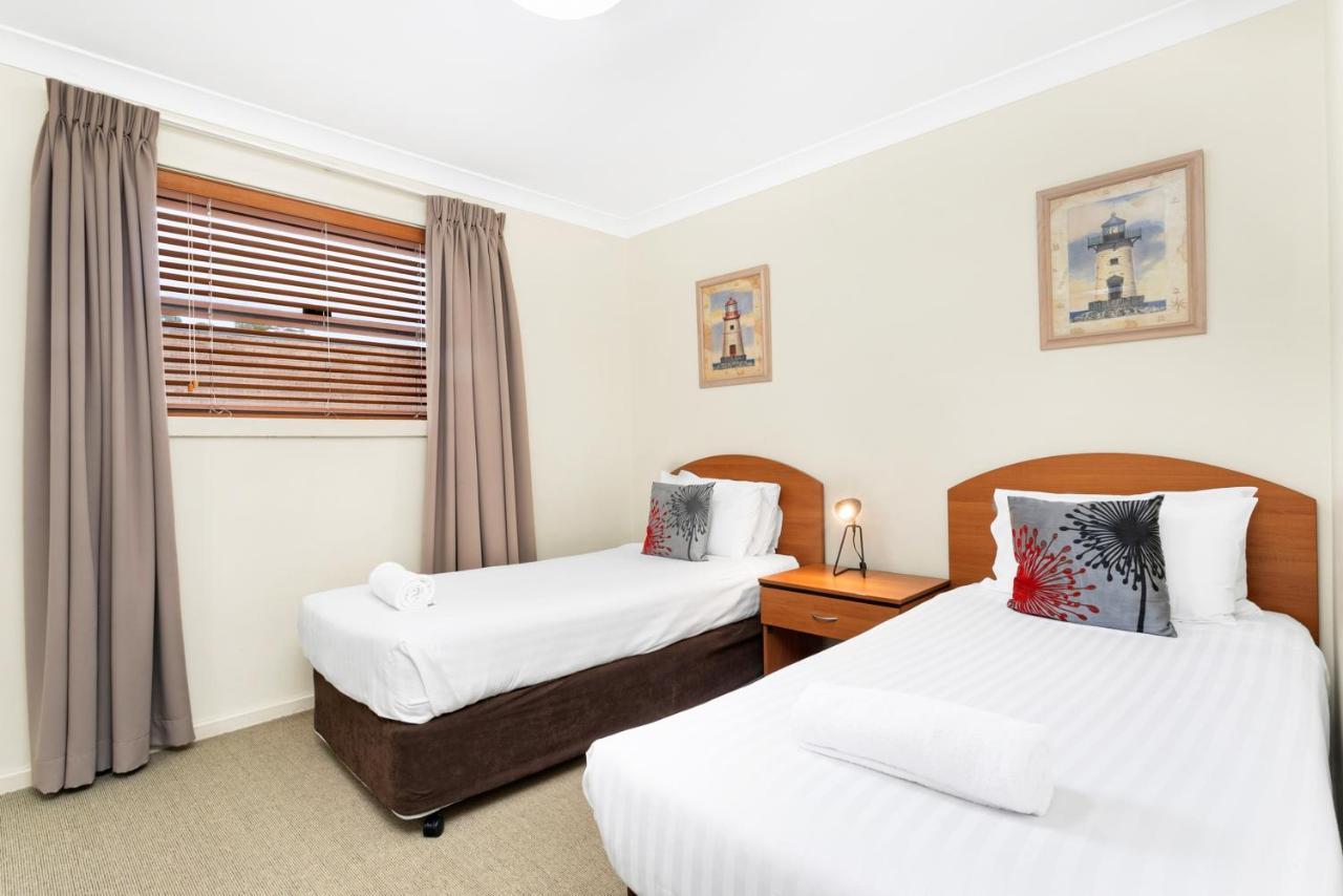 Peninsula Nelson Bay Motel And Serviced Apartments Bagian luar foto
