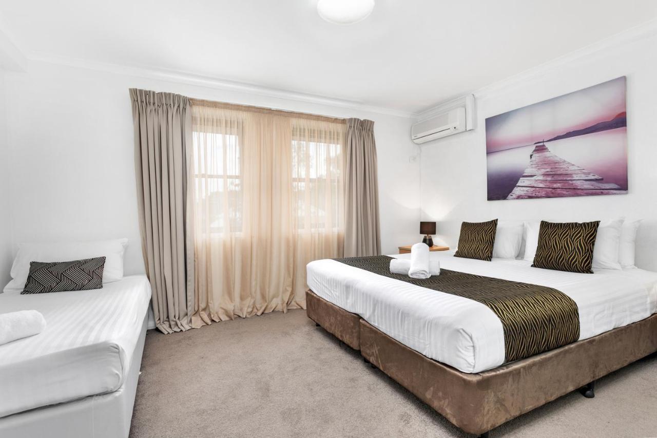 Peninsula Nelson Bay Motel And Serviced Apartments Bagian luar foto
